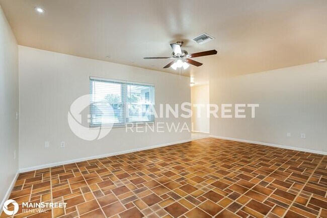 Foto del edificio - 2149 EPHRAIM AVE, FORT MYERS, FL 33907