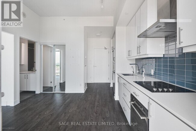 Building Photo - 75-1175 The Donway W