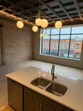 Building Photo - 309 N 6th St