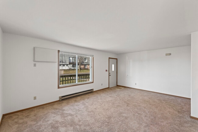 Building Photo - Washington Highlands LLC