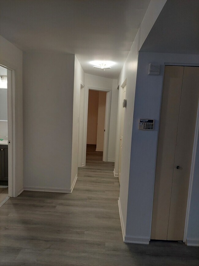 Foto del edificio - 2728 W 87th St
