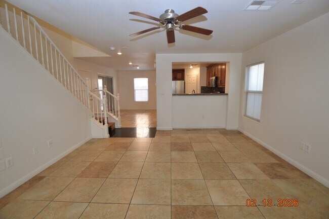 Building Photo - 3338 Cave Primrose St