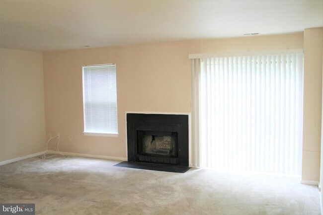 Building Photo - 959 Breakwater Dr