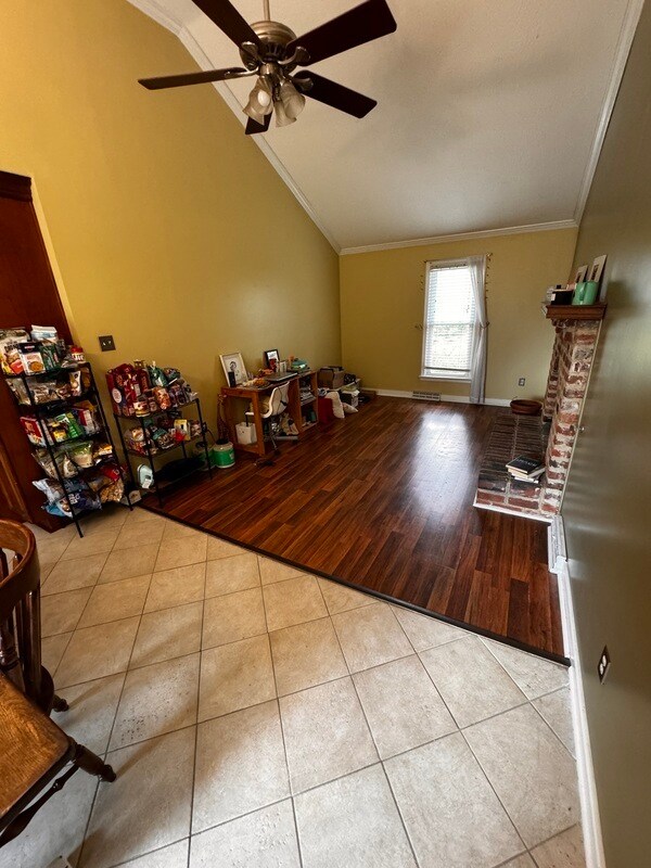 Building Photo - 6479 Lark Way