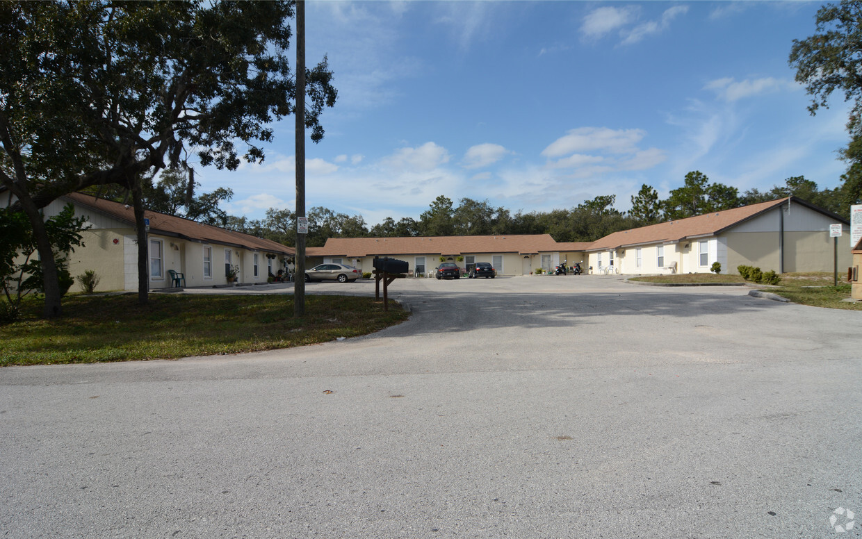 Omaha Circle Apartments - Apartments in Spring Hill, FL | Apartments.com