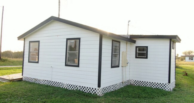 Building Photo - 3325 S Oklahoma Ave