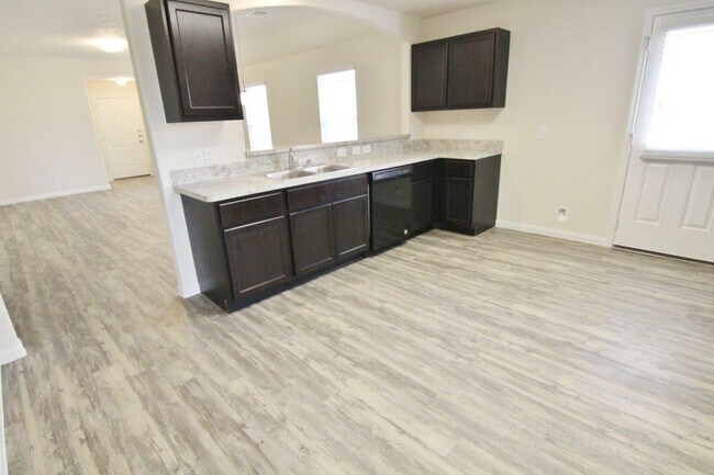 Building Photo - 10010 Piave Drive