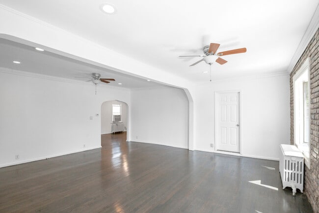 Foto del edificio - 235 N Ardmore Ave