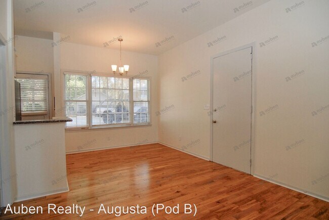 Building Photo - 1 br, 1 bath House - 239 B-2 Greene St.
