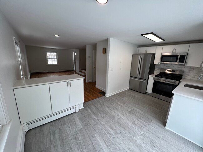 Foto del edificio - 36 Hill Rd