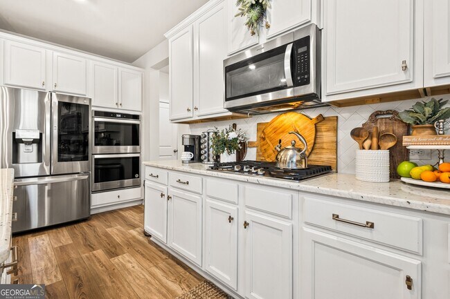 Foto del edificio - 295 Birdie Cir