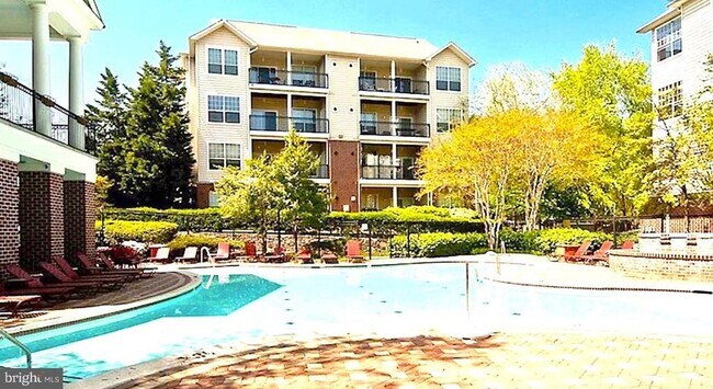 Foto del edificio - 1591 Spring Gate Dr.