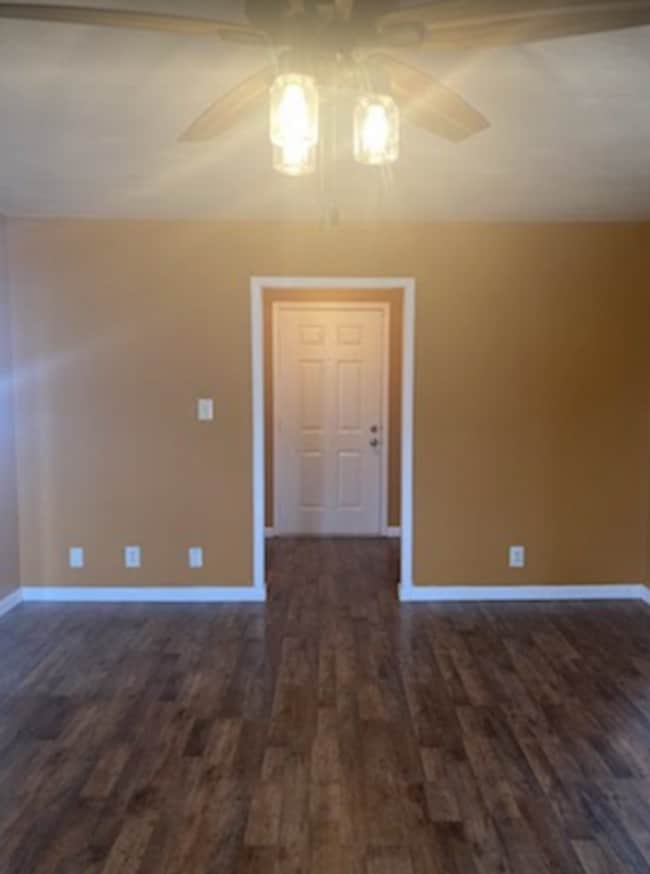 Building Photo - 3485 Arvin Dr