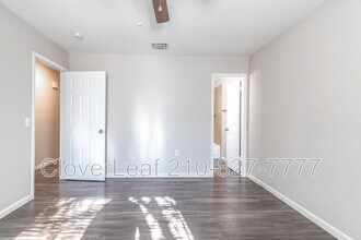 Building Photo - 118 N Meadow St