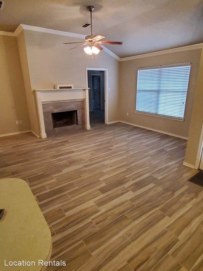 Building Photo - 3 br, 2 bath House - 6511 87th Street