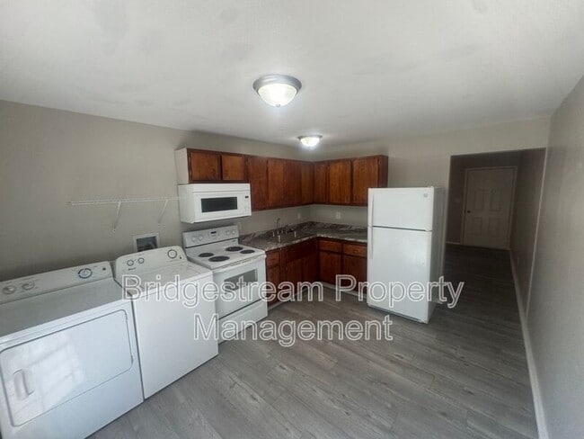 Building Photo - 5474 Broomall St