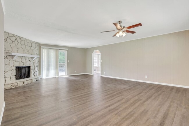 Building Photo - 2950 The Meadows Way