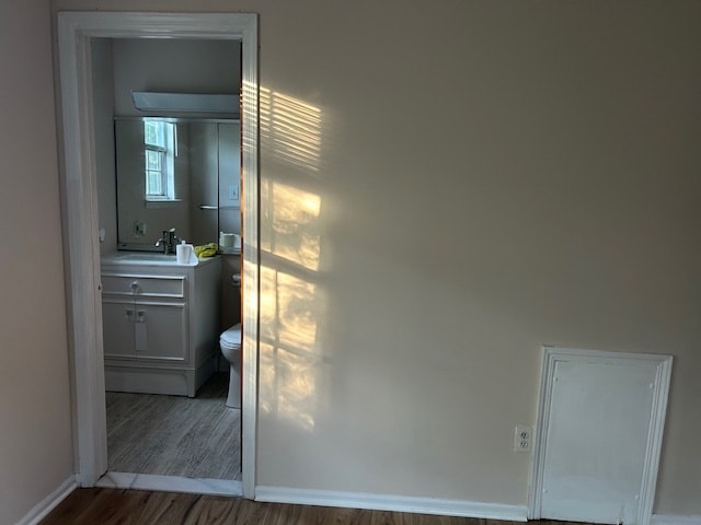 Building Photo - 573 Thrush Ct