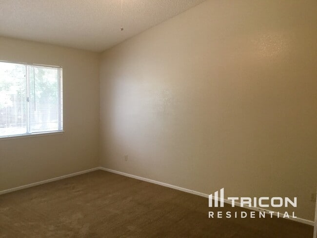 Building Photo - 8840 Sopwith Blvd