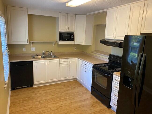 Building Photo - 4929 Seabrook Ct