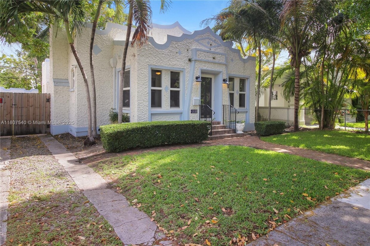 Primary Photo - 1835 SW 11th St