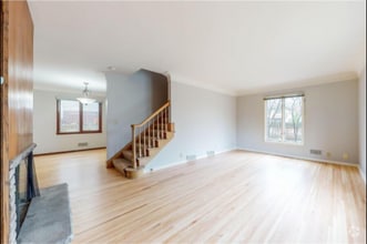 Building Photo - 2119 W 50th St