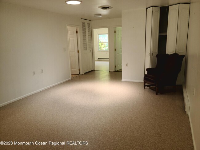 Building Photo - 164B Gramercy Ct