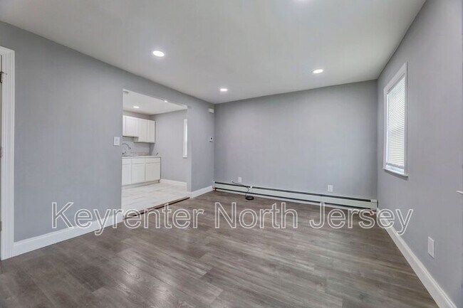 Foto del edificio - 118-120 Lenox Ave East Orange