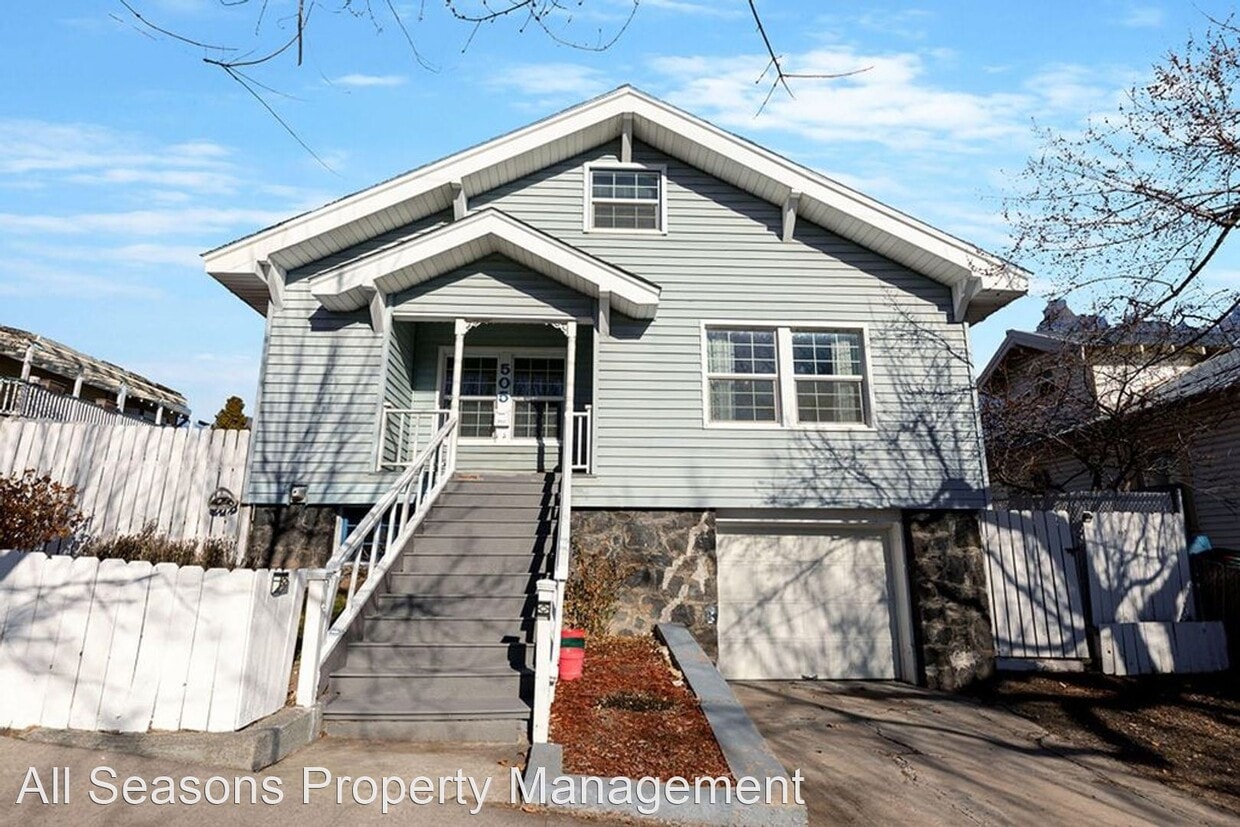 Primary Photo - 3 br, 1 bath House - 505 N Fifth St