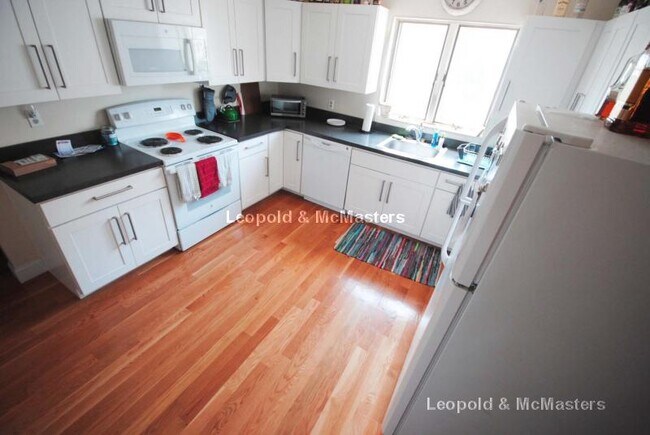 Foto del edificio - 59 Waverly St