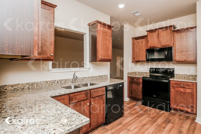 Building Photo - 10739 Bent Brook Drive