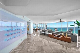 Building Photo - 16425 Collins Ave