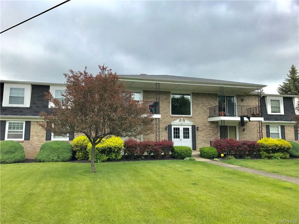 Primary Photo - 471 Burroughs Dr