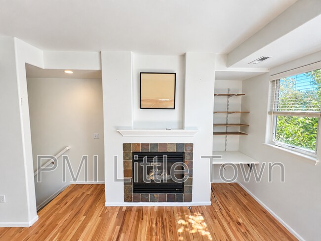 Foto del edificio - 2943 W Riverwalk Cir