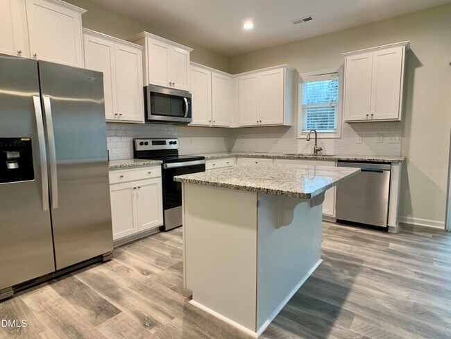 Foto del edificio - 85 Henhouse Ct