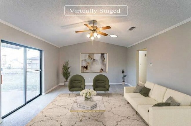 Foto del edificio - 913 Henslee Dr