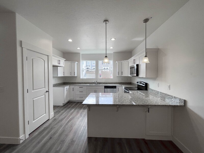 Foto principal - 4508 W Watchmen Wy