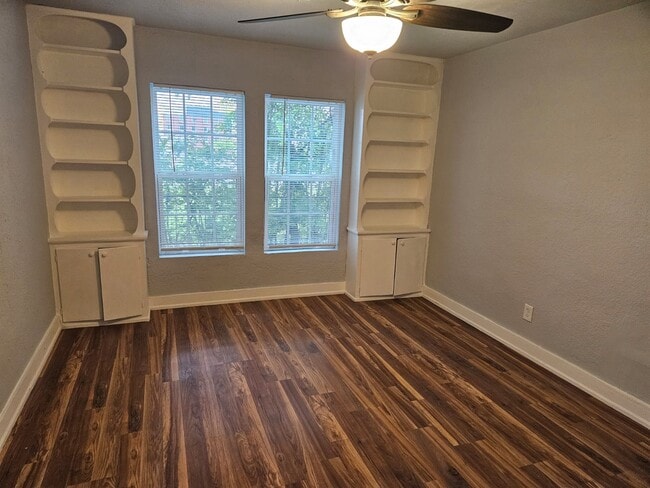 Foto del edificio - 209 NW Arlington Ave