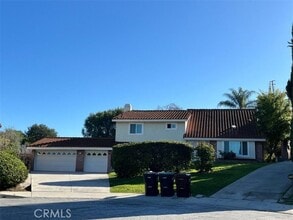 Building Photo - 15871 Regalado St