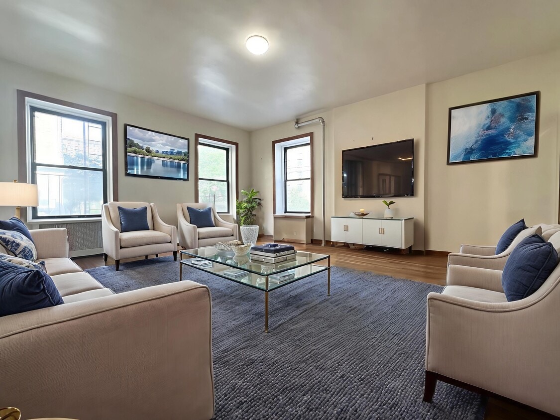 Primary Photo - 240 W 104th St