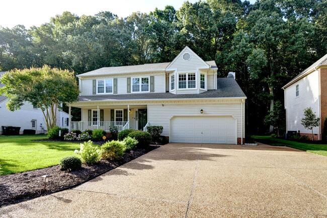 Building Photo - Renovated and Updated Woods of Tabb Home