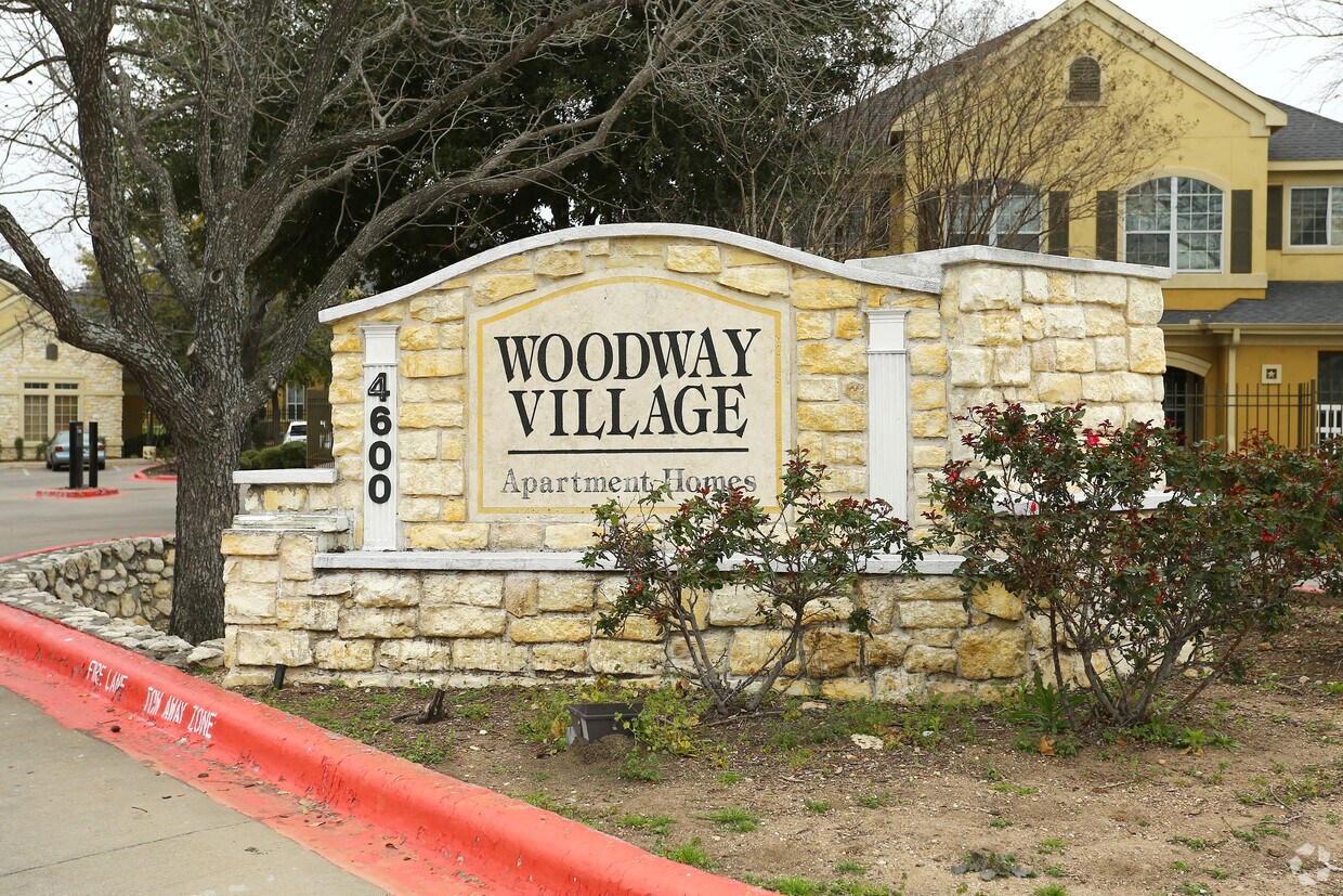 Woodway Village Apartments Austin, TX
