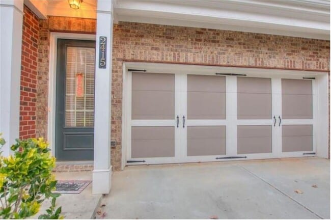 Building Photo - 2415 Tenor Ln