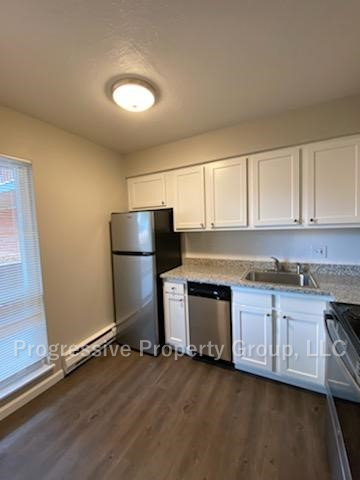 Building Photo - 3014 N Arcadia St