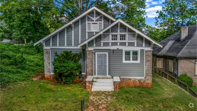 Building Photo - 978 Hank Aaron Dr SW
