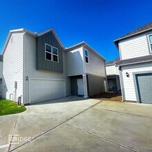 Building Photo - 115 Pecan Ln