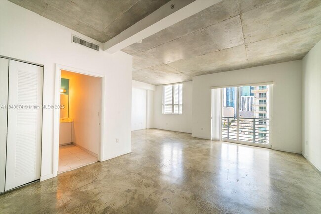 Foto del edificio - 234 NE 3rd St