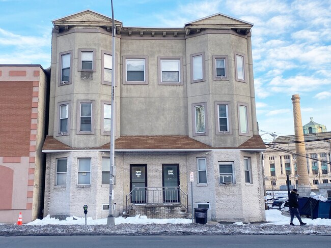 Foto del edificio - 546 Summit Ave