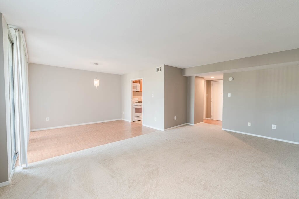 Foto principal - 1836 Metzerott Rd