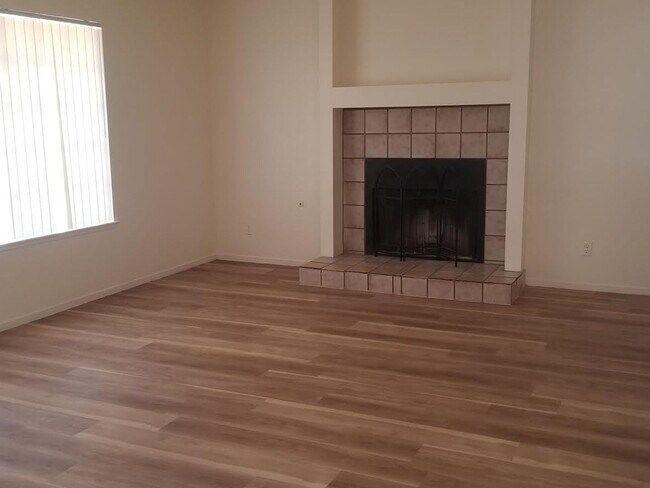 Foto del edificio - Single Story- 3 Bedroom!!